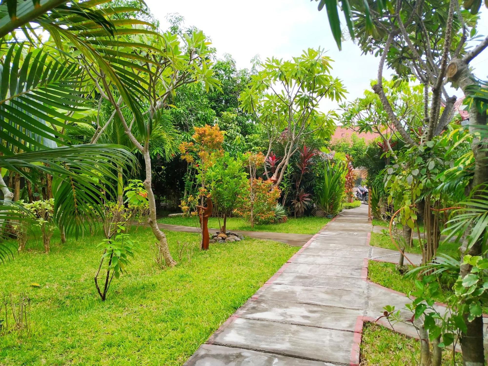 Asih Homestay Pemuteran  Exterior photo